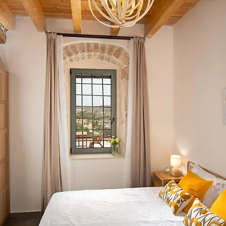 Divine Crete *